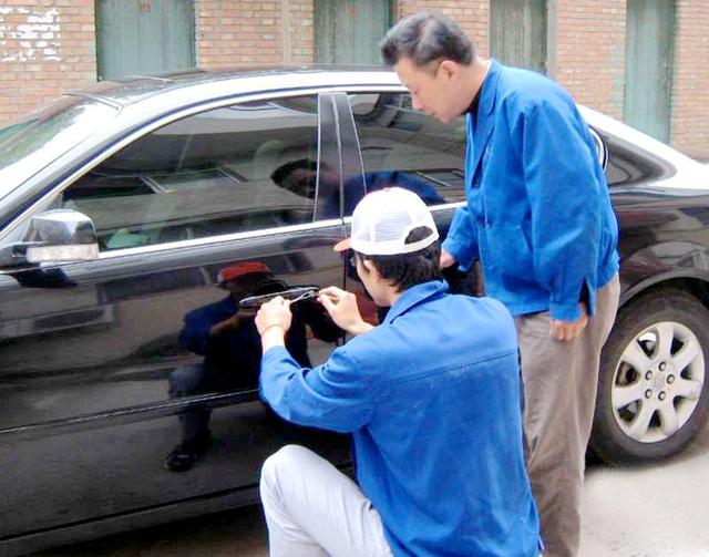 宁远开锁公司：车钥匙坏了怎么办